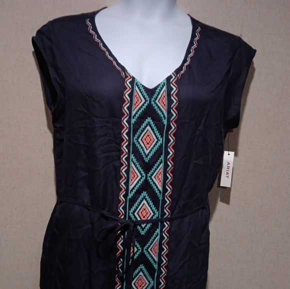 Ariat Navy Garment with Geometric Design Size L New - Picture 3 of 6